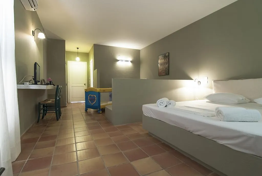 Mounda Beach Hotel Skala  3*, Skala (Kefalonia) Greece