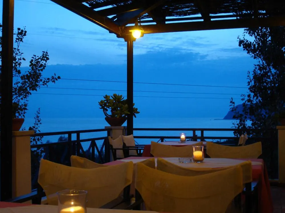 Mounda Beach Hotel Skala  Aparthotel Skala (Kefalonia)